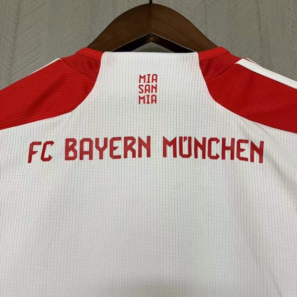 Children's wear 2023-24 Bayern Munich home sizes 16-28 - Image 2