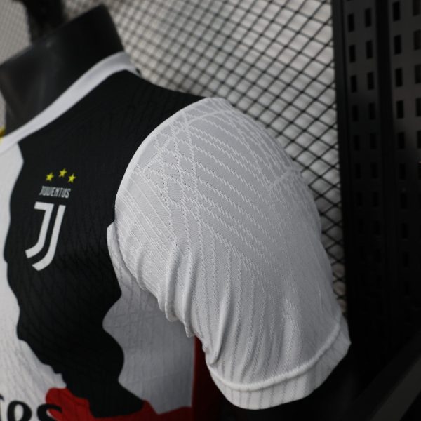 2025-26 Real Madrid 7 C Ronaldo Commemorative Edition Player Size S-2XL - Image 2