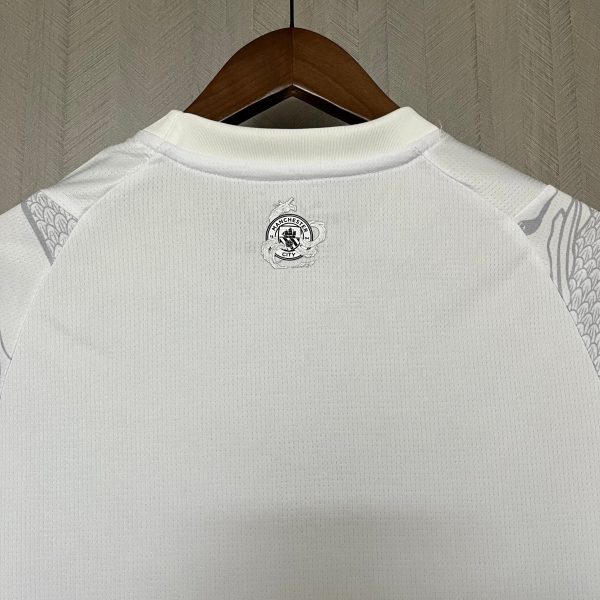 2024-25 Manchester City special edition off-white Kids - Image 2