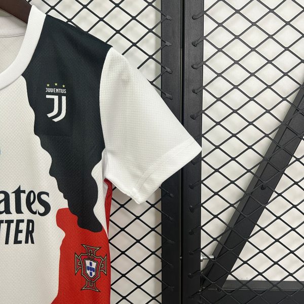 2025-26 Real Madrid Ronaldo 7 Commemorative Edition KIDS 16-28 - Image 6