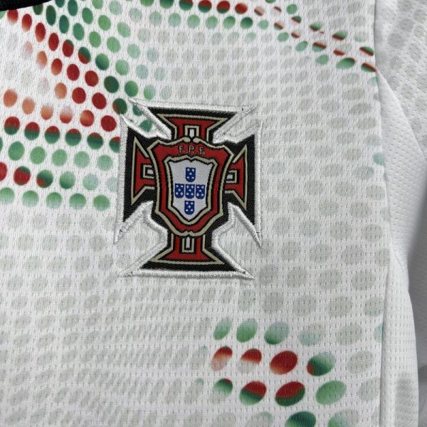 2025-26 Portugal away Kids 16-28 - Image 3