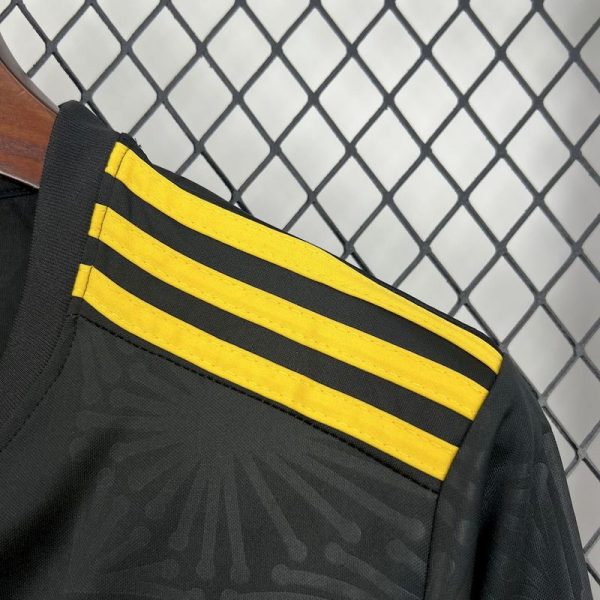 2025-26 Mexico Special Black Size S-2XL - Image 3