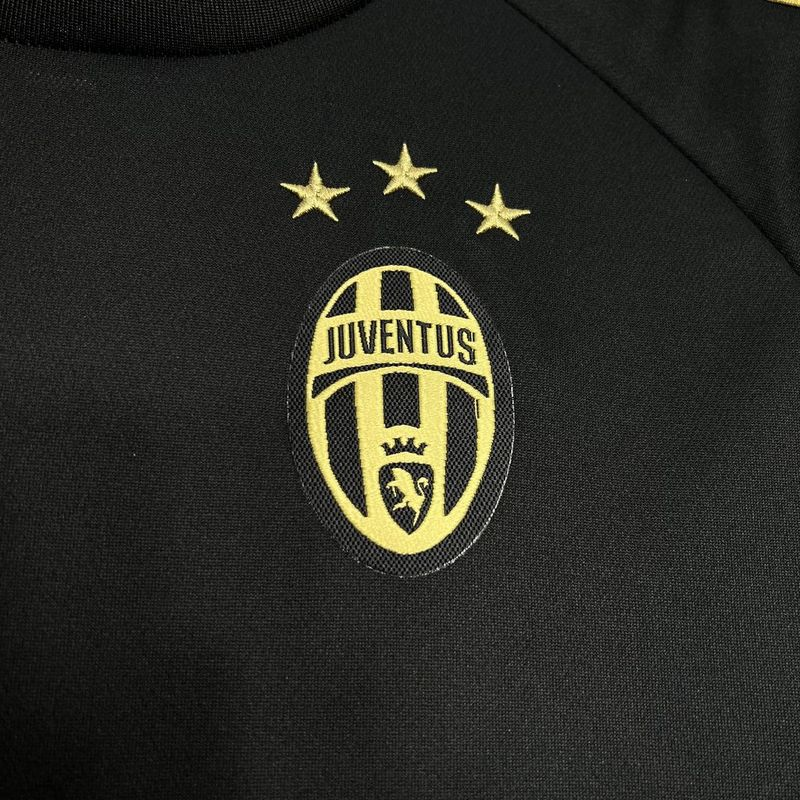 2015-16 Juventus Retro S-2XL - Image 3