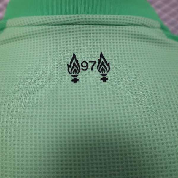 2025-26 Liverpool Goalkeeper Player S-2XL - Image 7