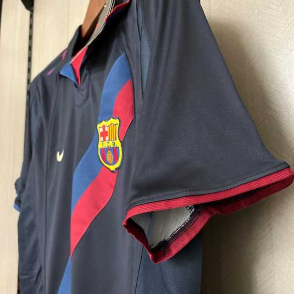 2002-03 Barcelona Third Away Retro S-XXL - Image 2