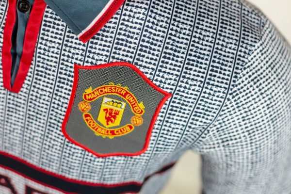 1995-96 Manchester United Second Away Retro S-2XL - Image 3