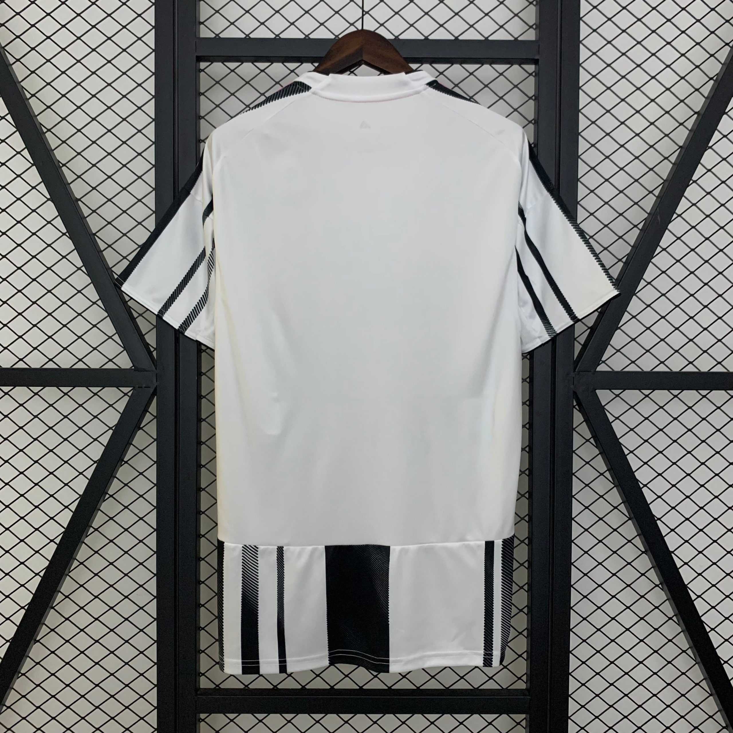 2025-26 Juventus Home S-4XL - Image 2