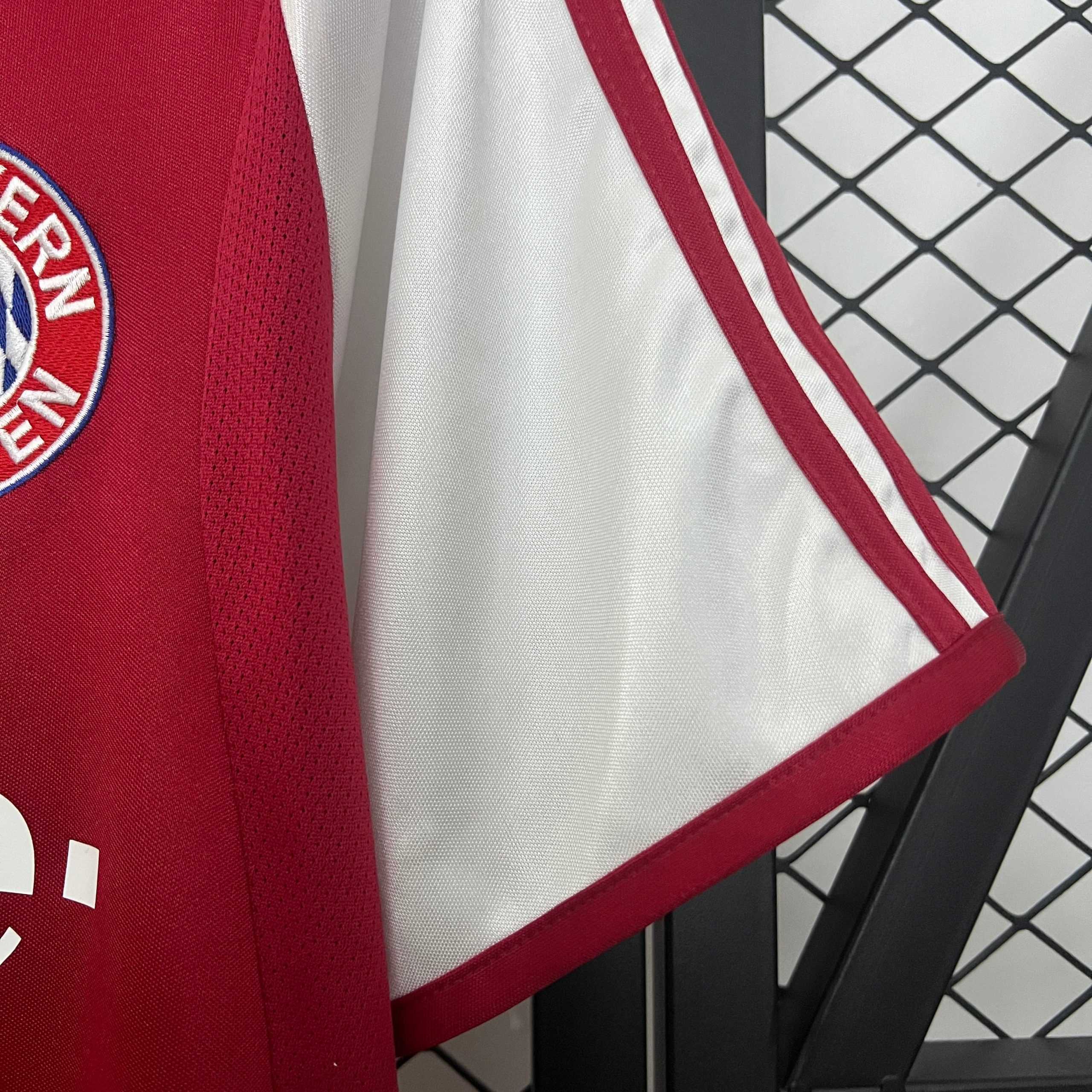 2003-04 Bayern Munich Home Retro S-XXL - Image 4