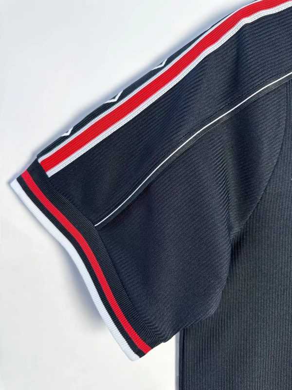 1998-99 Manchester United Black Retro S-2XL - Image 3