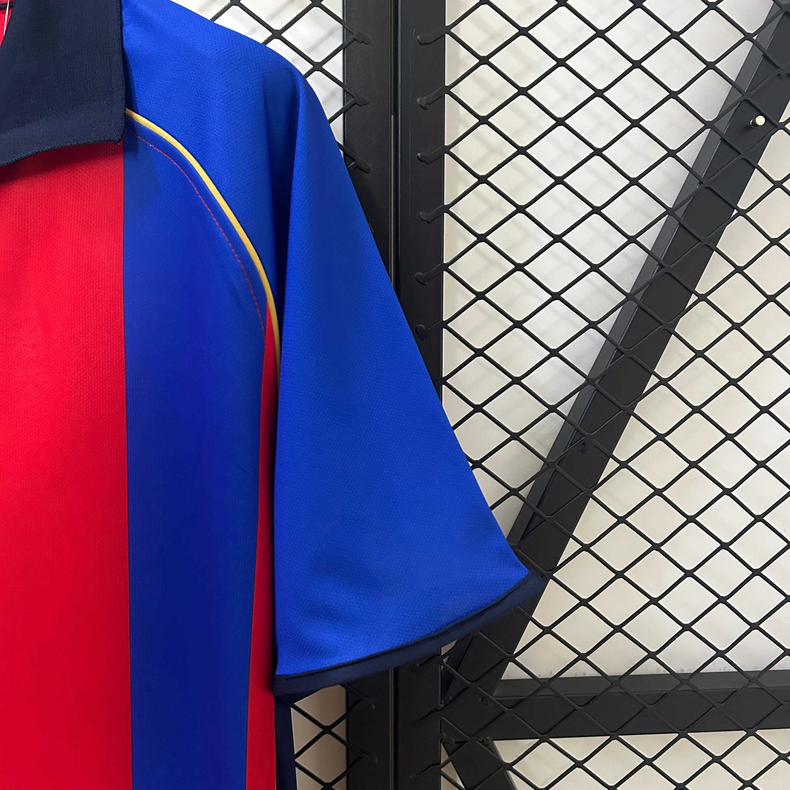 2001-02 Barcelona Home Retro S-2XL - Image 3