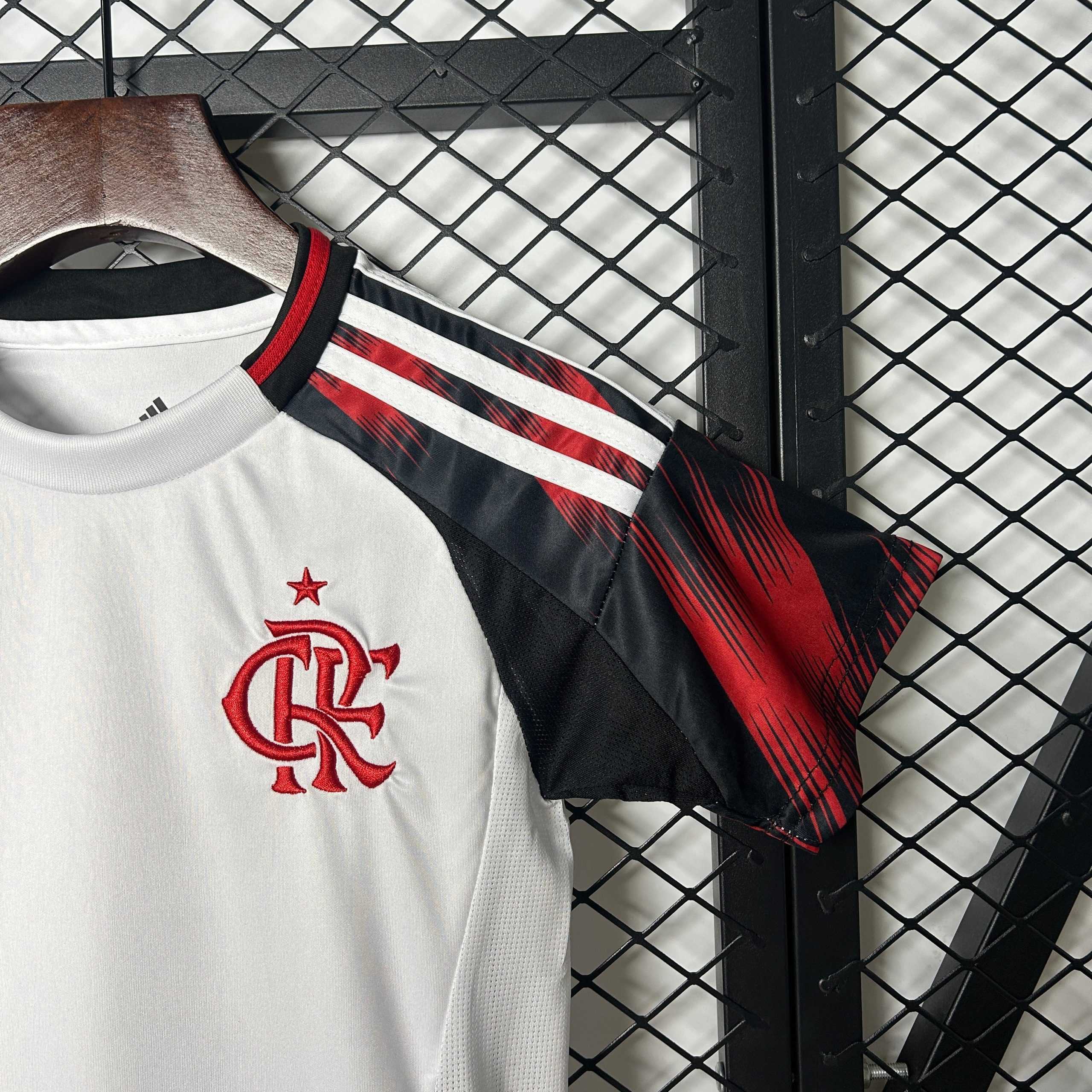 2025-26 Flamengo Away KIDS 16-28 - Image 3