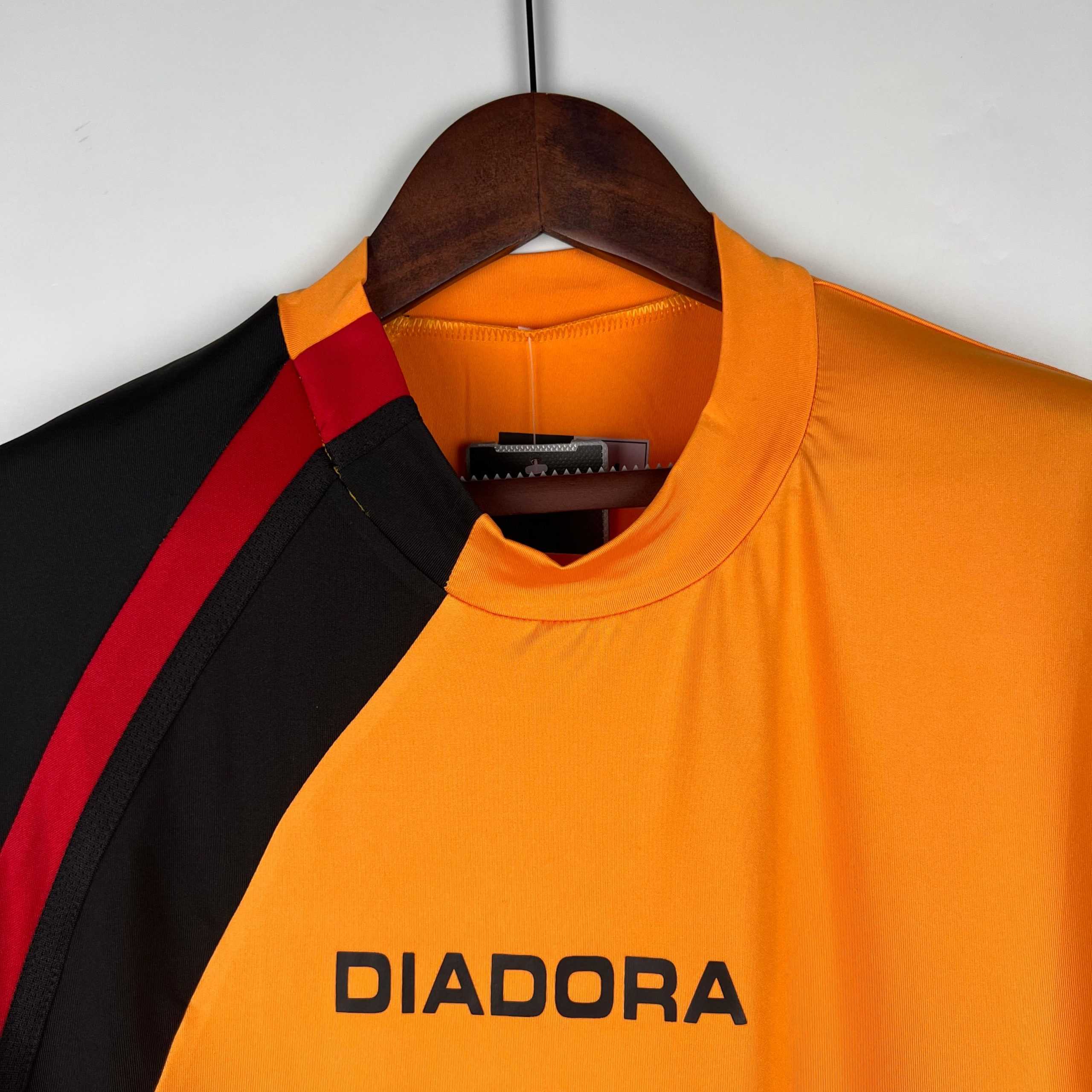 2005-06 Roma Home Retro S-XXL - Image 2