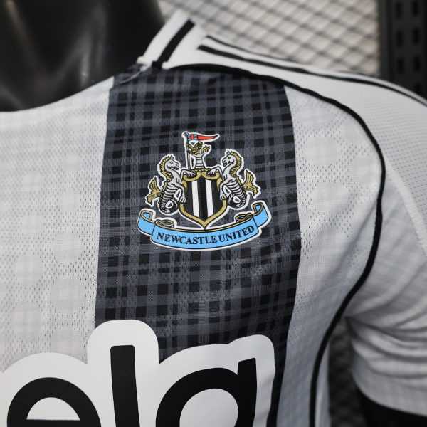 2025-26 Newcastle United Home S-2XL - Image 2