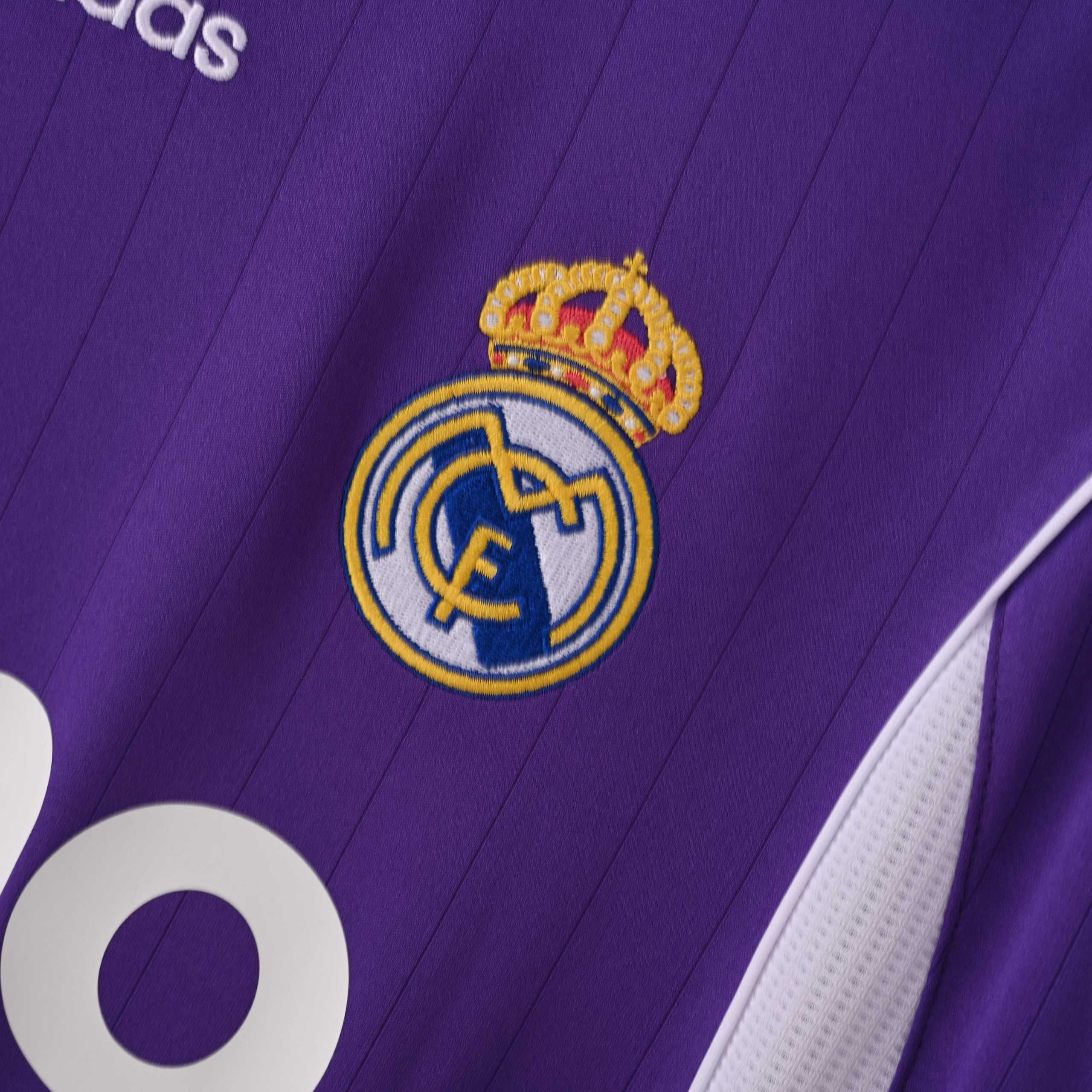 2006-07 Real Madrid Second Away Retro Size S-2XL - Image 4
