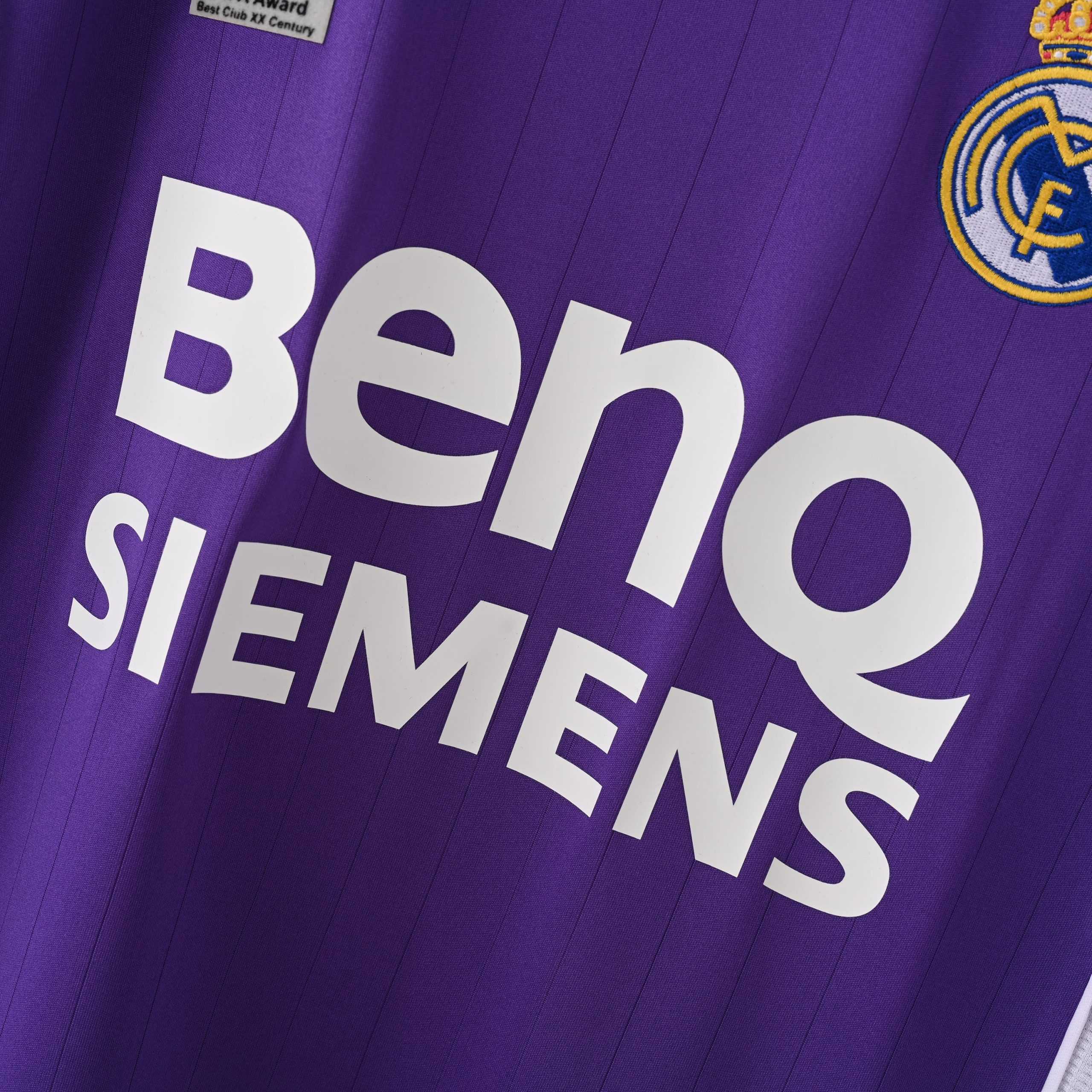 2006-07 Real Madrid Second Away Retro Size S-2XL - Image 5