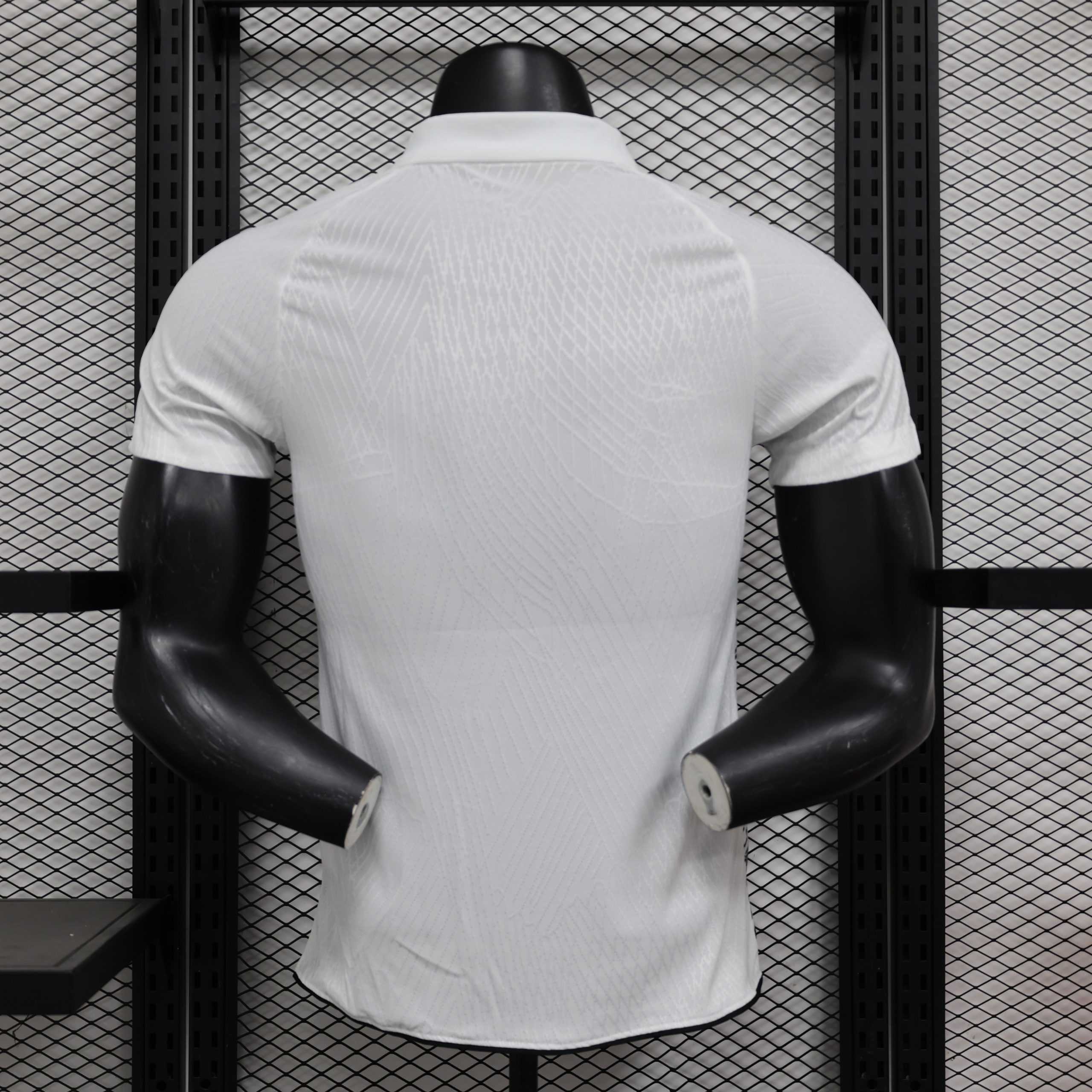 2025-26 Real Madrid Special White Dragon Player S-2XL - Image 2