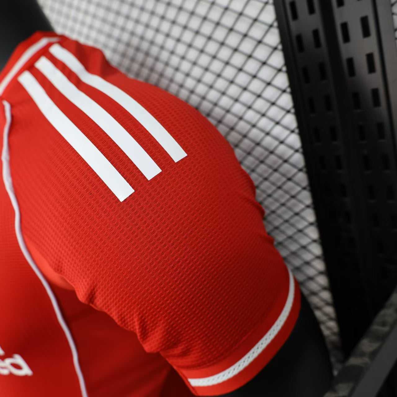 2025-26 Liverpool Home Player S-2XL - Image 4