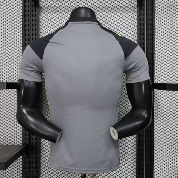 2025-26 Manchester United Special S-2XL - Image 2
